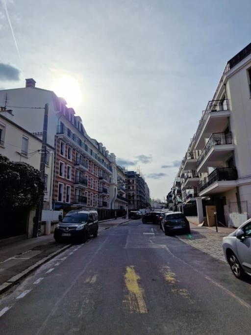 Cozy Apartment Near Paris Clamart Eksteriør billede